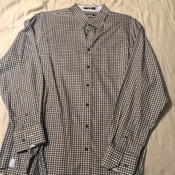 Enro button down - Picture 1 of 2